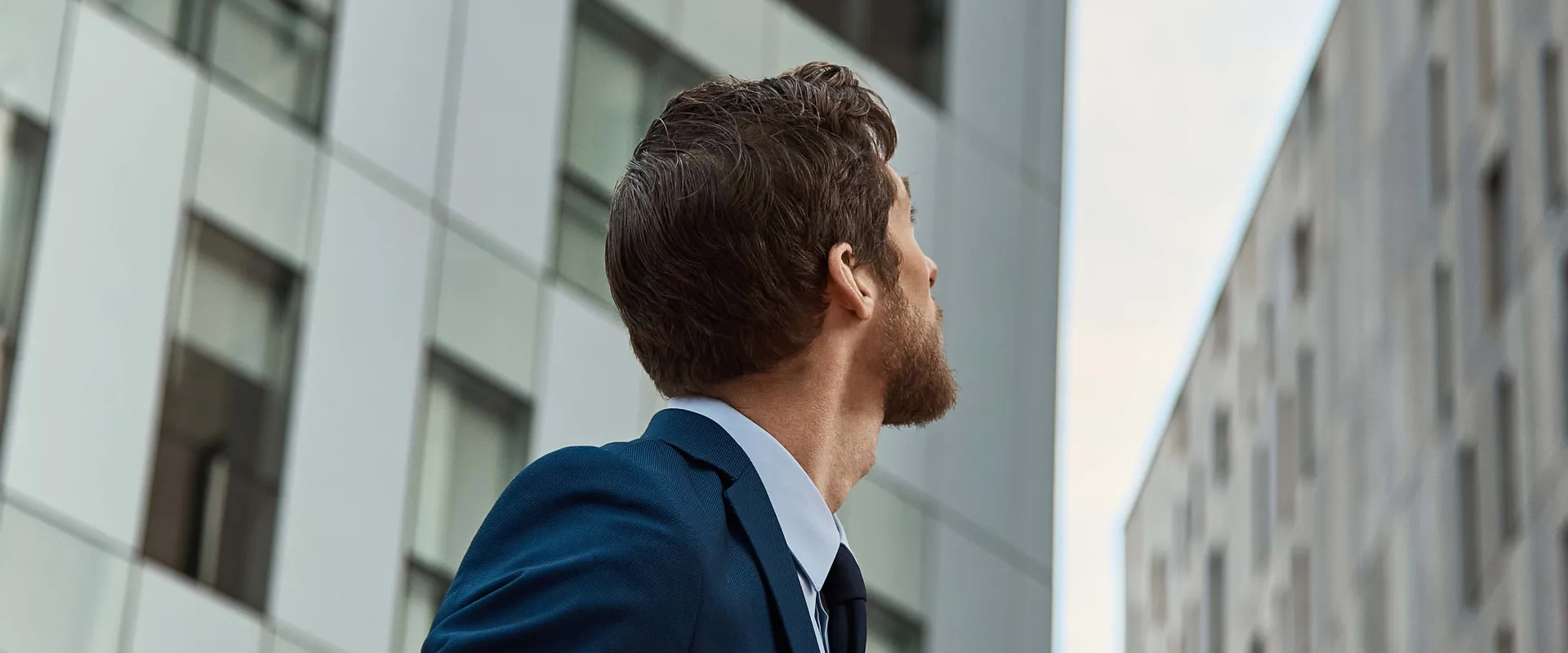 ¿Quieres crear el futuro? OBS Business School - The School of Now