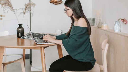 El autoconocimiento es clave para el teletrabajo, en el artículo de OBS te contamos cosas a tener en cuenta