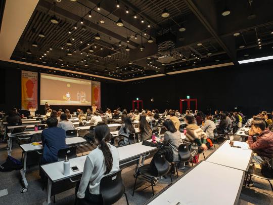 La alcaldesa de Hospitalet participa la Clausura del 5º Seminario Internacional de OBS