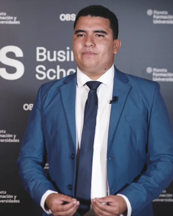 Descubre la opinión de Andrés Rodríguez sobre nuestro Máster en Dirección de la Producción y Automatización Industrial